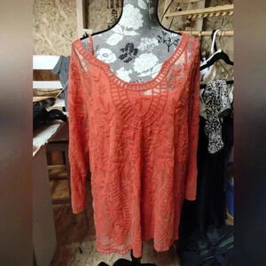 Adiva Women's Coral Lace Top - Size XL
